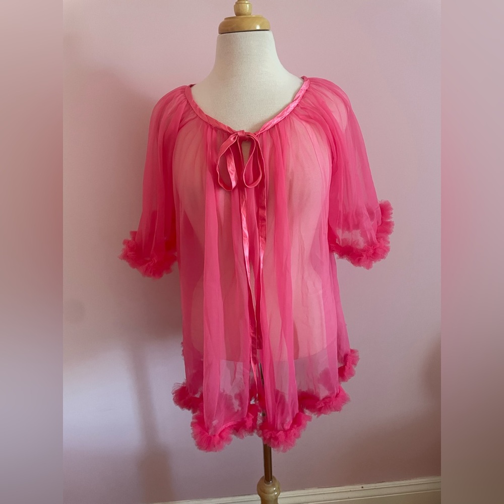 Sweet Vintage Short Frilly Pink Sheer Robe